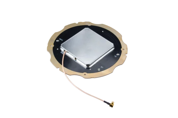 Antenne satellite quatre-en-un haute performance,  capable de suivre GNSS, Bluetooth, Wi-Fi et 4G -  AT410 - Image 4