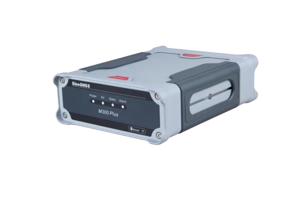 M300 Plus - Récepteur GNSS compact et robuste pour télécommande et station de référence avec Ethernet et 4G - Image 4