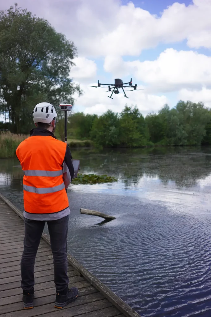 levés topographiques par drone avec une précision centimétrique